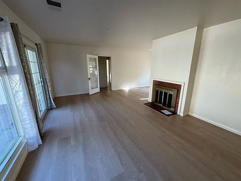 982 Purdue St — Photo 2