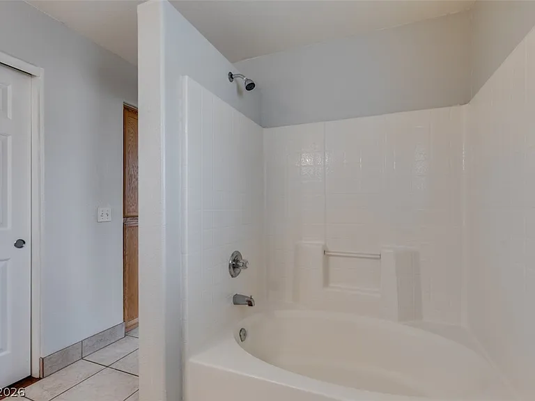 9911 Star Lake Ave — Photo 33