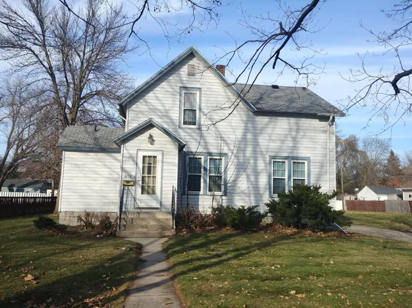 616 2nd St, Faribault, MN 55021