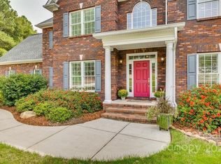 1233 Silver Arrow Ct, Fort Mill, SC 29715