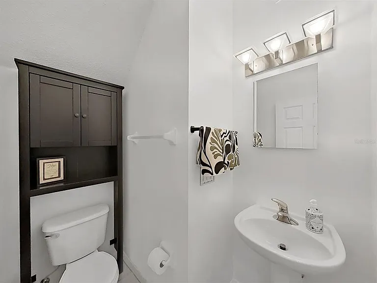 18126 Paradise Point Dr — Photo 14