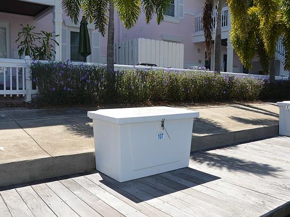 2nd image of 4927 Cobia Dr SE