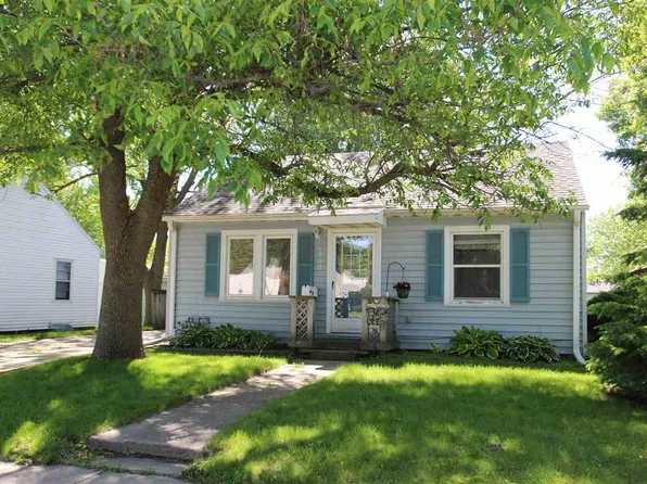 1702 N Hampshire Ave, Mason City, IA 50401
