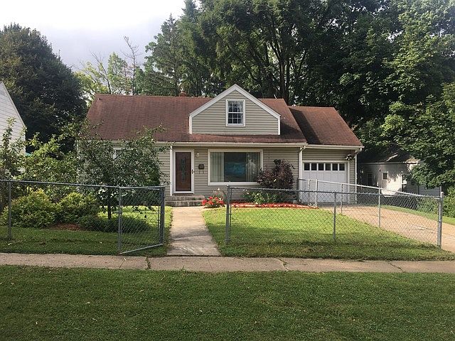 1st image of 2511 18th Ave