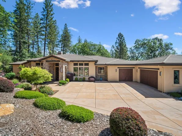 15225 Woodmont Ln, Meadow Vista, CA 95722