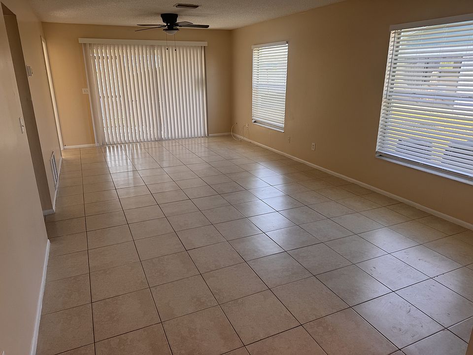 1st image of 7817 W 43rd Avenue Dr