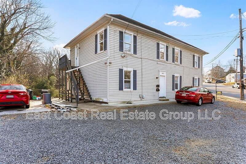 1st image of 157 N Conococheague St #C