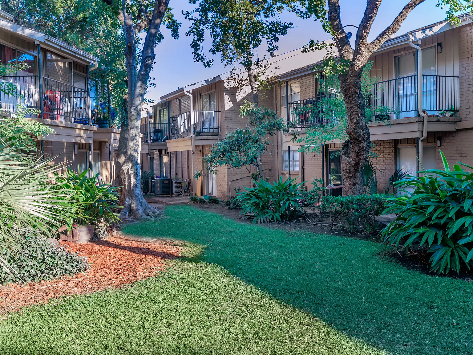 Serenity Apartments — Photo 2