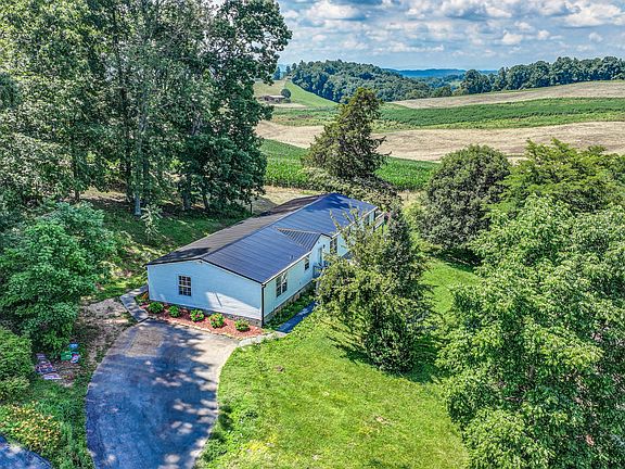 2nd image of 356 Lories Ln