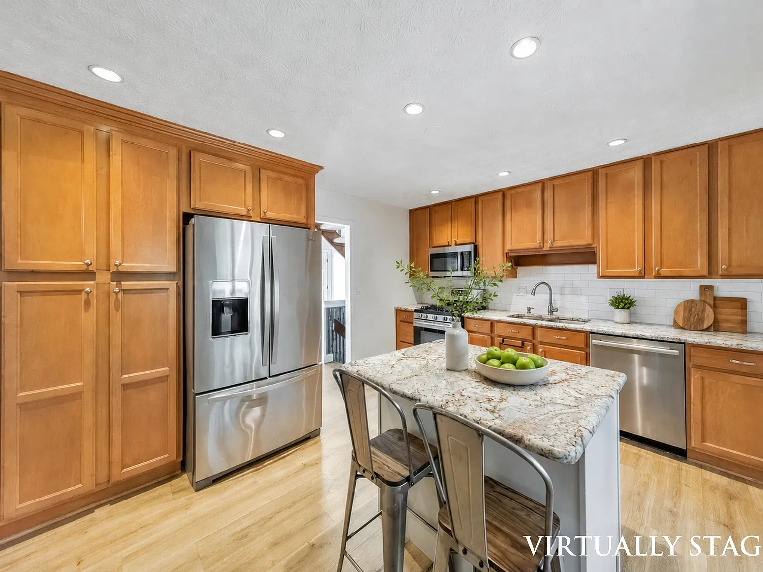 3701 Thornwood Way - 1 — Photo 2