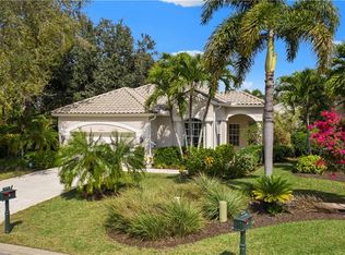 24721 Goldcrest Dr, Bonita Springs, FL 34134