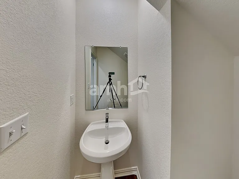 2738 Lillybrook Ln — Photo 6