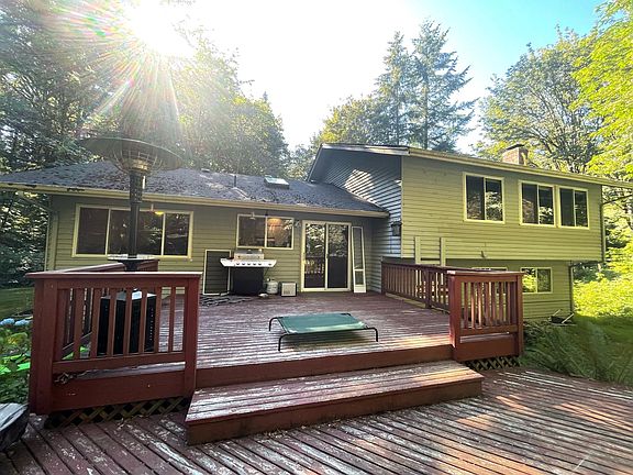 5th image of 17524 164th Ave NE