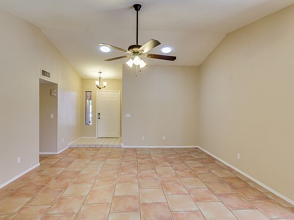 2nd image of 938 S 38th St