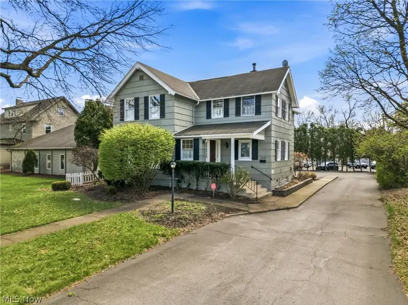 1820 E Market St, Warren, OH 44483