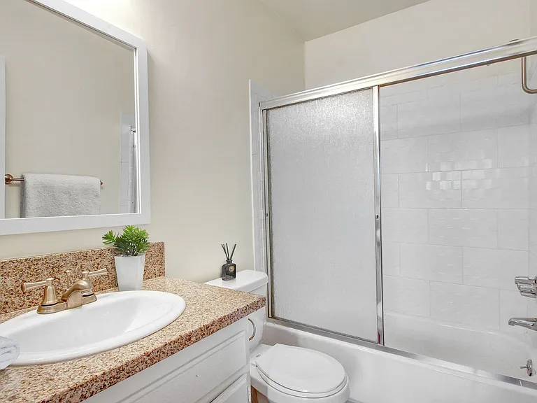 7242 De Soto Ave — Photo 19