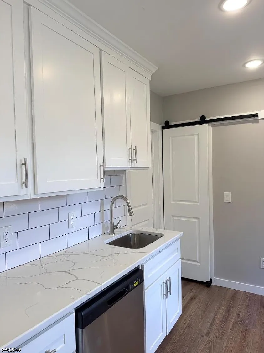78 N Park St — Photo 4