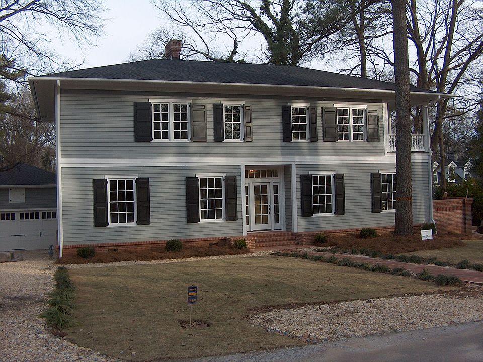 Charleston home with great views of East Lake Golf Course