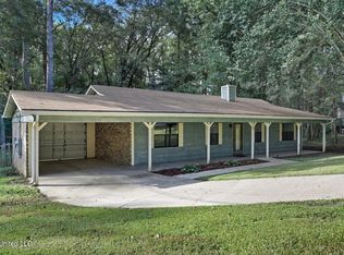 190 Valley Dr, Raymond, MS 39154