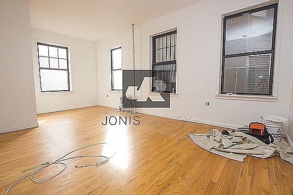 1st image of 145 2nd Ave APT 18