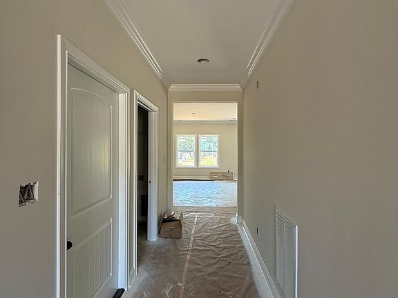 3rd image of 102 Van Gilder Way