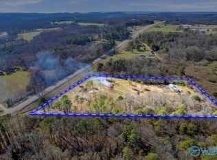 272 County Road 702, Groveoak, AL 35975