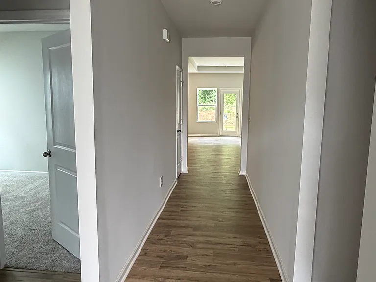 7024 Barbara Jean Ln — Photo 2
