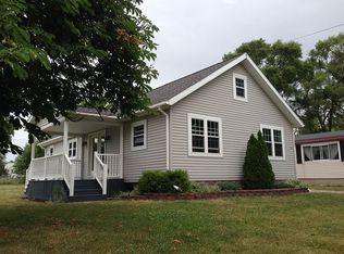 526 S Hooper St, Caro, MI 48723