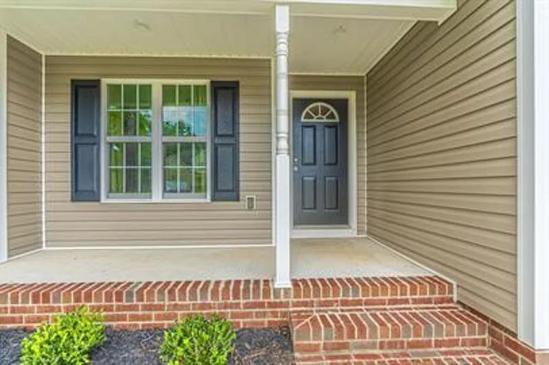 3 bed, 2.0 bath, 1616 sqft, $1,800 — Photo 4
