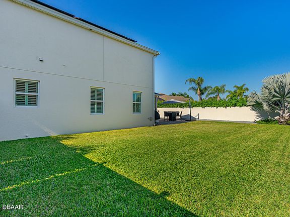 4th image of 692 Grape Ivy Ln