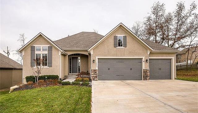 1st image of 1313 NE Kenwood Dr