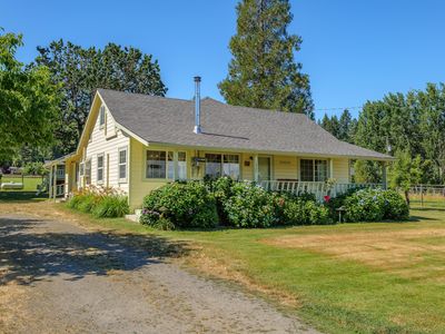 1927 Sleepy Hollow Loop, Grants Pass, OR, 97527
