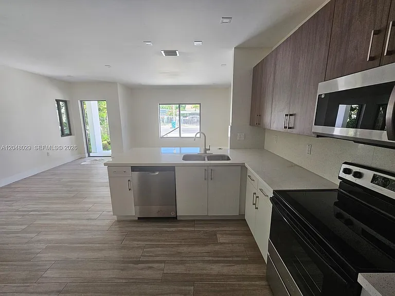 5428 NW 3rd Ave #B — Photo 9