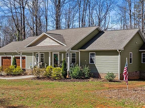 3rd image of 5086 Appalachian Rd