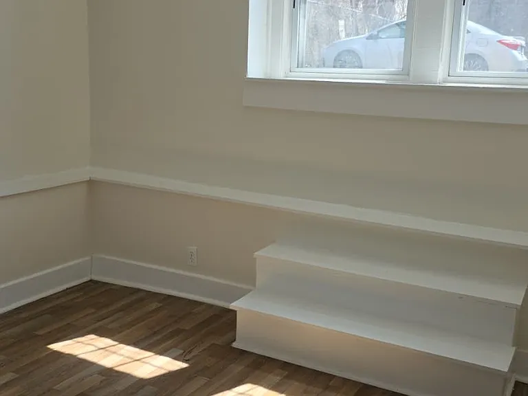 182 Elm St #1 — Photo 6