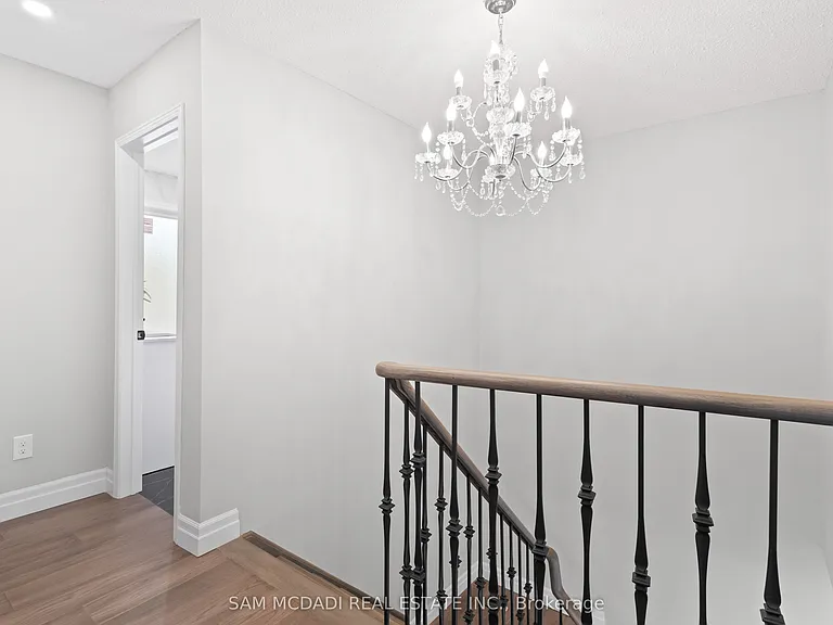 2535 Robin Dr — Photo 18