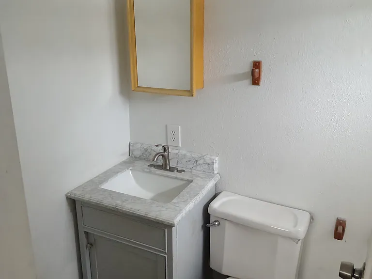 128 SE Camelot Loop — Photo 16