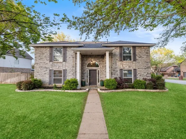 4169 Brentwood Cir, Grapevine, TX 76051