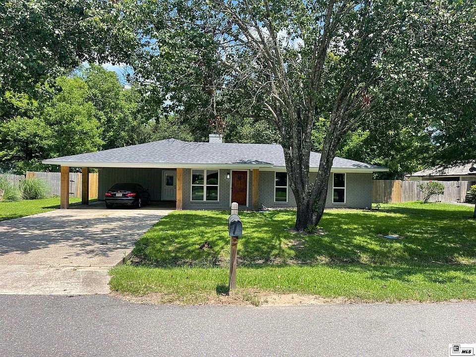 1st image of 28 Melanie Dr