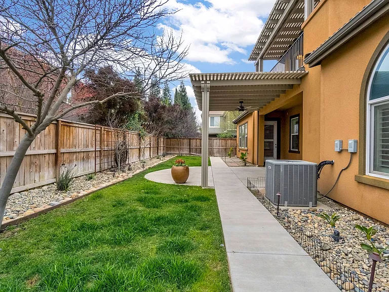 4199 N Quail Xing — Photo 43