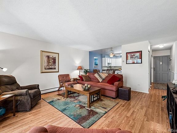 4th image of 635 S Alton Way #11A