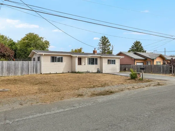 220 E Coolidge Ave, Crescent City, CA 95531