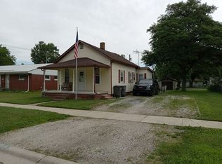 906 S 12th St, Goshen, IN 46526
