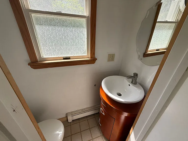 82 Upton Dr — Photo 18