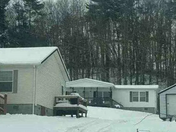109 Vanburen Ln, Beaver, WV 25813