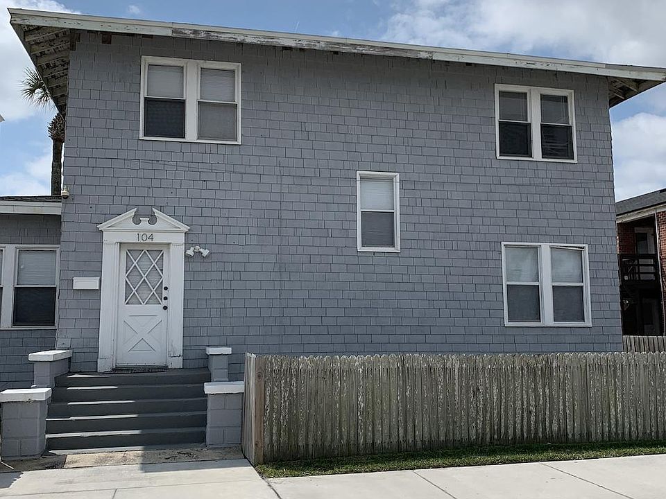1st image of 104 1st Ave S