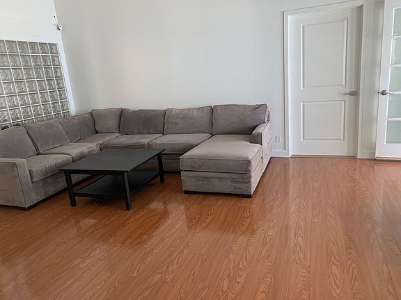 4th image of 15812 Norwich Cir