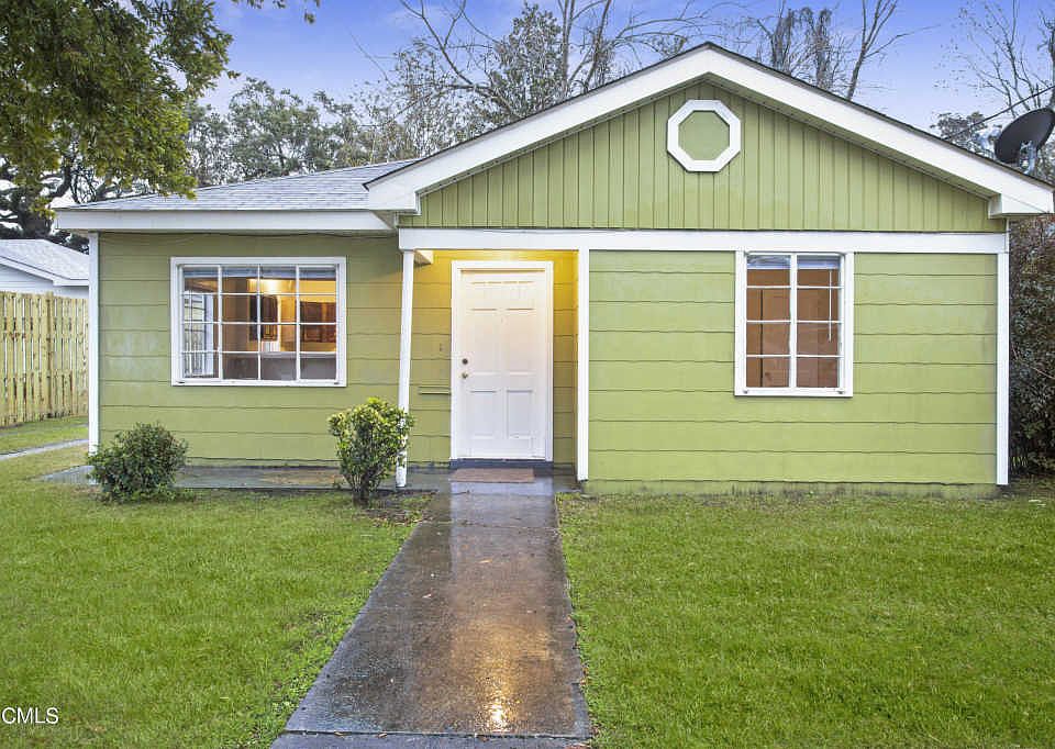 1st image of 1375 Brister Pl