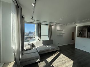 345 N La Salle Dr APT 2810, Chicago, IL 60654
