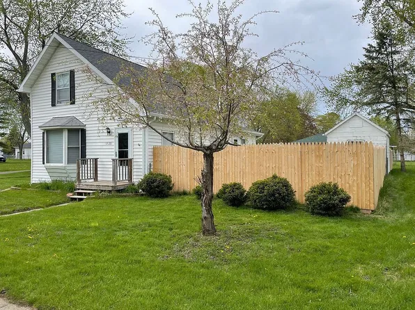 1520 Frederick St, Owosso, MI 48867
